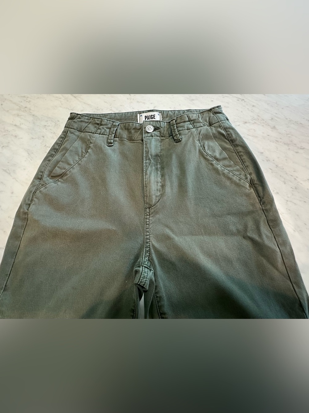 PAIGE Olive Green Straight Leg Twill Jeans Size 26. (0139)